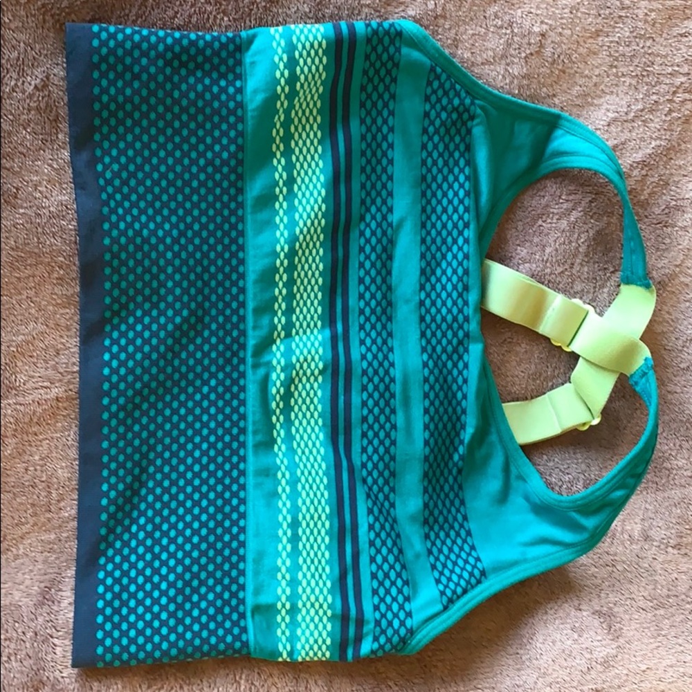 Sports bra